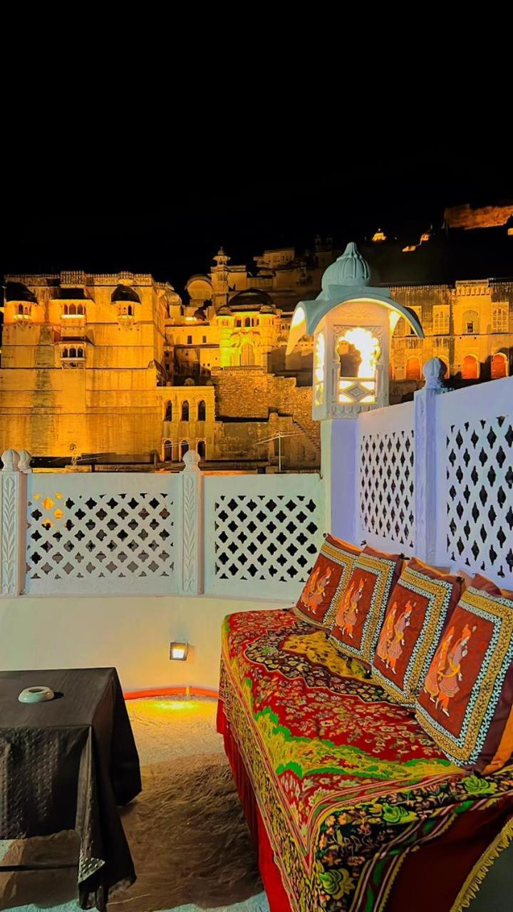 The Palace View Homestay & Restaurant Būndi Exterior foto